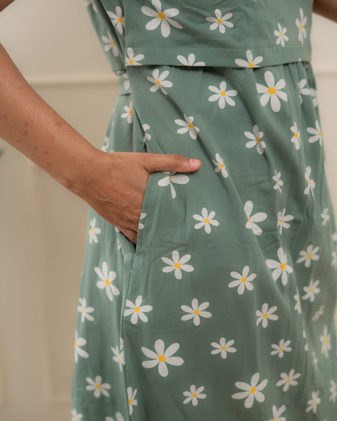 Mint daisy Full Length